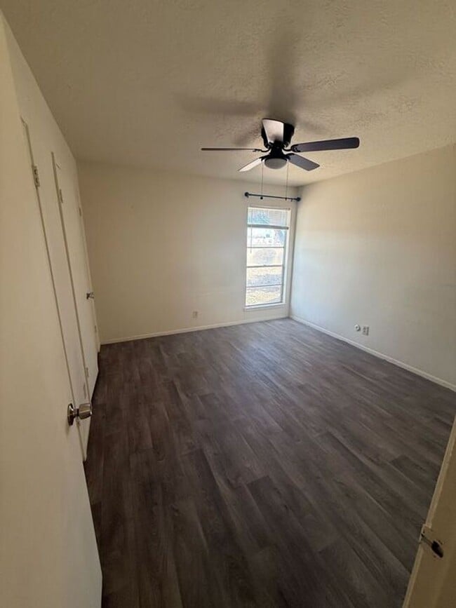 Building Photo - 4601 Carlisle Blvd NE