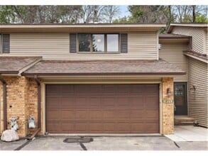 Building Photo - 17553 Ionia Path