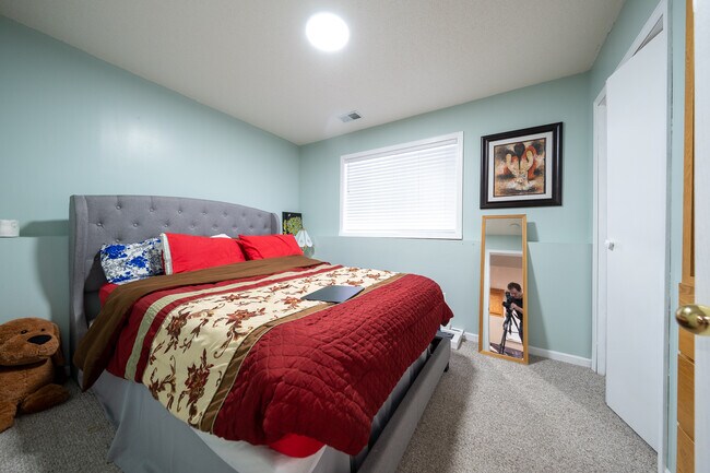 Building Photo - 1574 Stephanie Cir