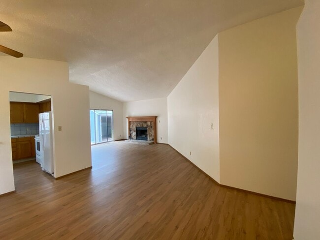 Building Photo - Cozy 3 Bedroom, 2 Bath home