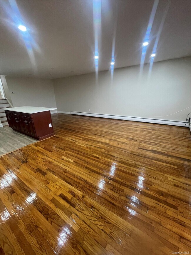 Building Photo - 1226 Bergen Ave