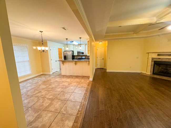 Building Photo - 104 Sagewood Ln
