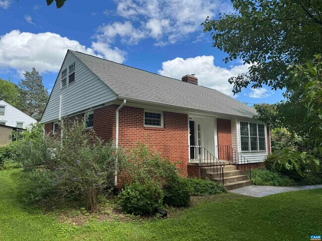 Building Photo - 506 Hanover St