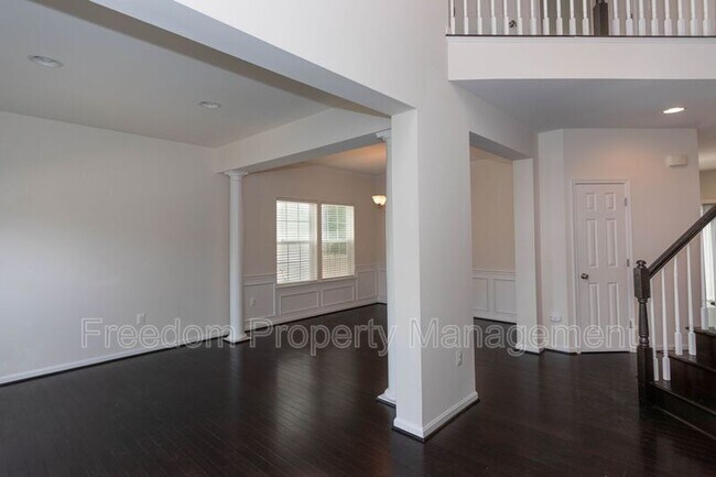 Building Photo - 4100 Presidential Hill Loop