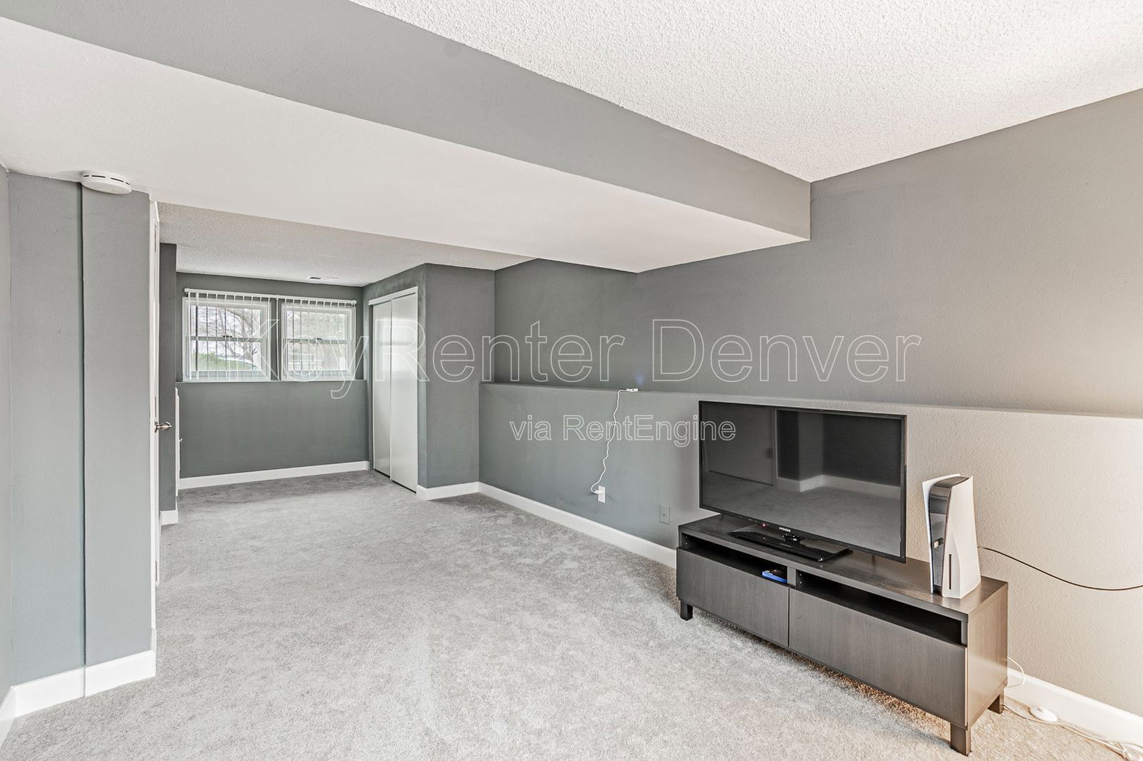 Building Photo - 18747 E Carmel Cir