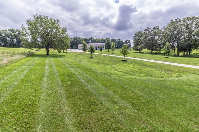Building Photo - 7700 N Ballew Rd