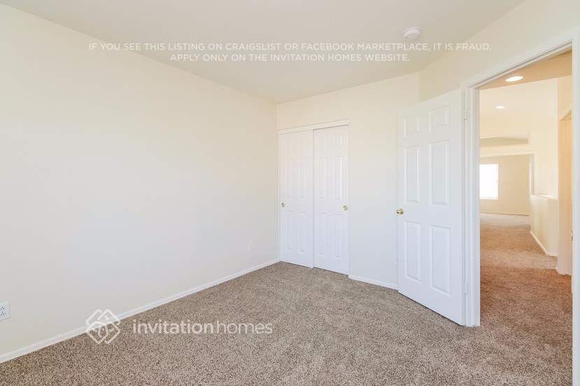 Building Photo - 250 W Juniper Ave