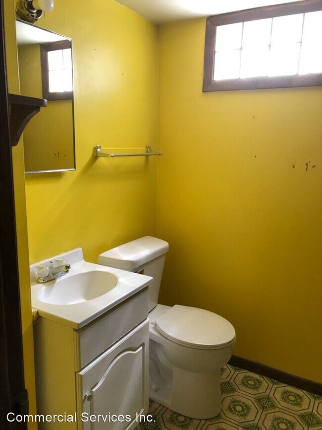 Building Photo - 3 br, 2 bath House - 1432 S Ash