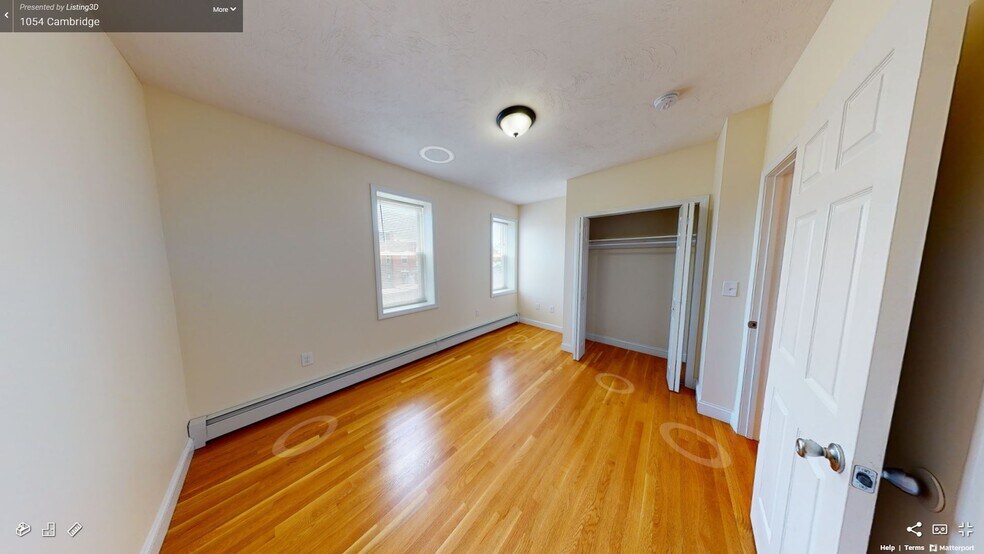 Building Photo - 1054 Cambridge St