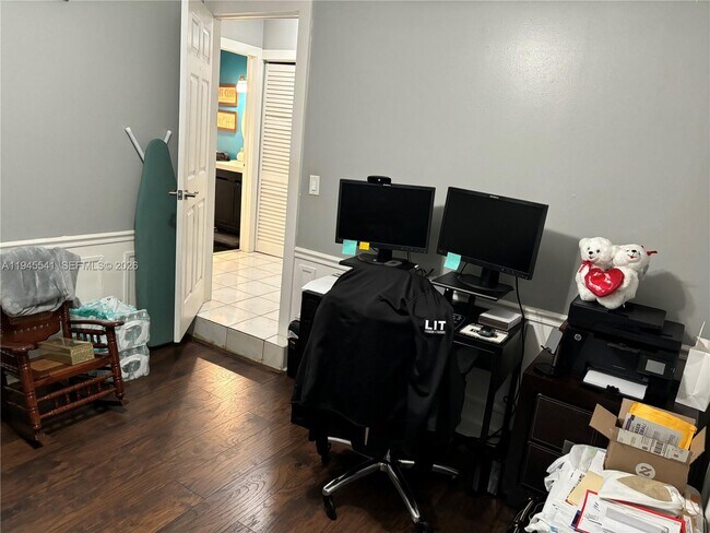 Building Photo - 9716 NW 51st Terrace