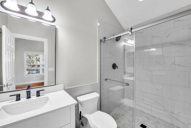 Building Photo - 18599 W Sterling Ct