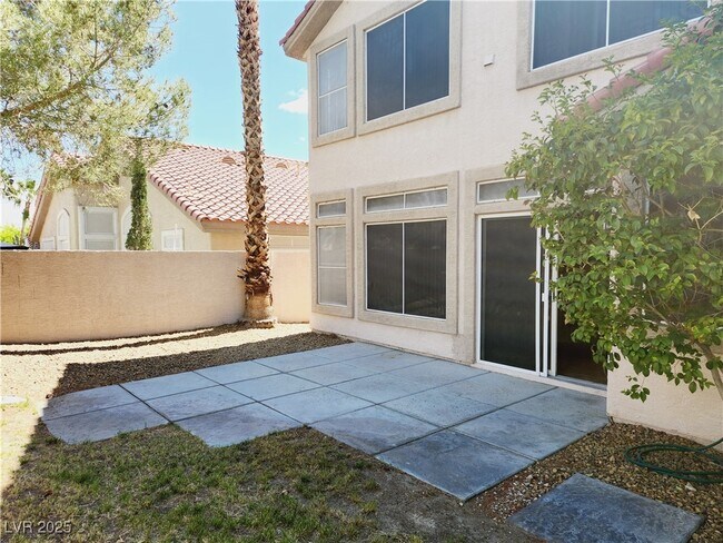 Building Photo - 1725 Wandering Winds Way