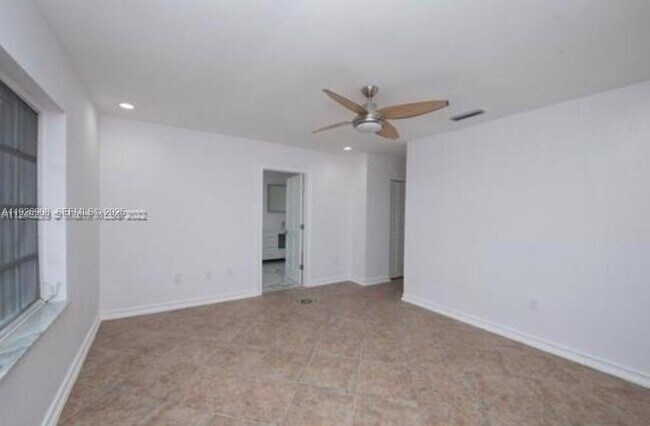 Building Photo - 3748 SW 148th Pl