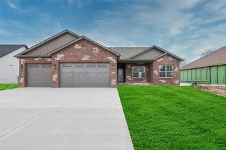 Building Photo - 200 Smola Woods Ct