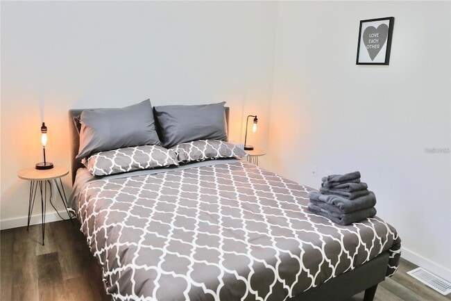 Building Photo - 3308 SW 26 Way