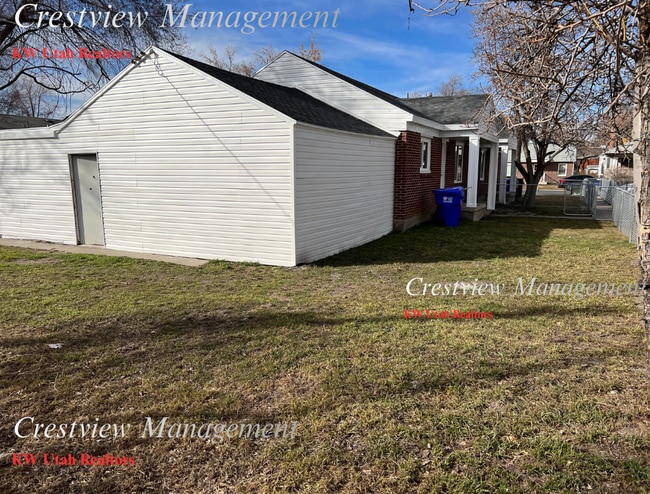 Building Photo - Lambourne Duplex