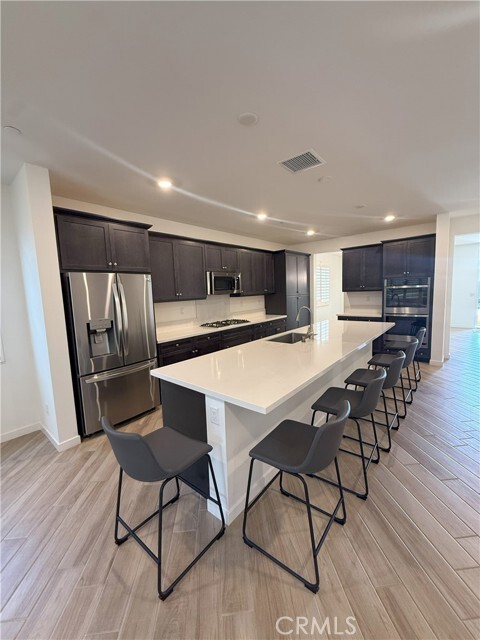 Building Photo - 39613 Taffala Dr