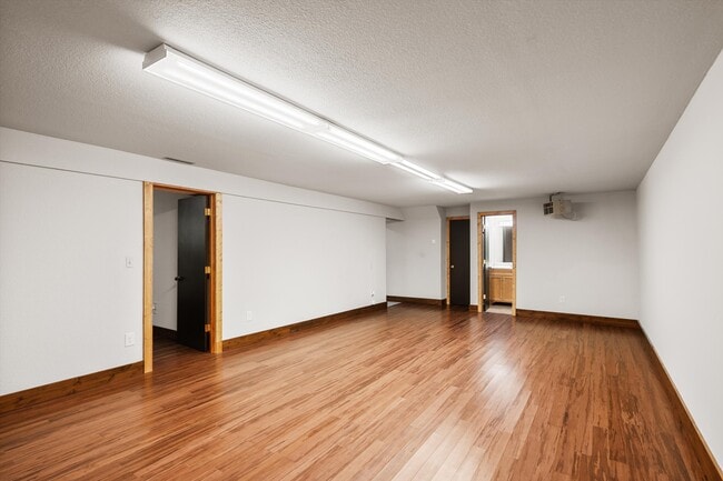 Building Photo - 377 Crystal Ln