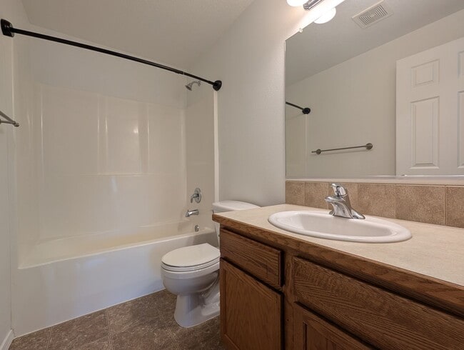 Building Photo - Fantastic 3 Bedroom, 2.5 Bath In Thurston ...