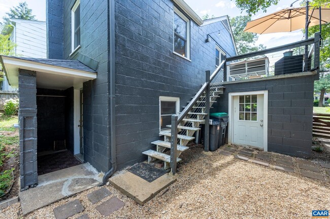Building Photo - 1415 Cherry Ave