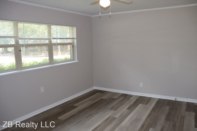 Building Photo - 3 br, 1.5 bath House - 1606 McNutt Drive