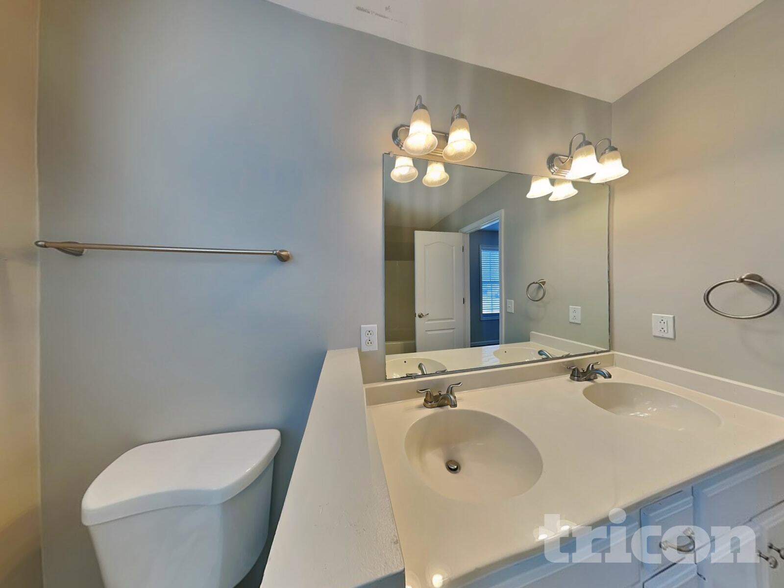 Building Photo - 505 Arabian Ln