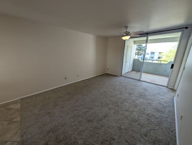 Building Photo - 2 Bedroom Condo in the Boardwalk at Anders...