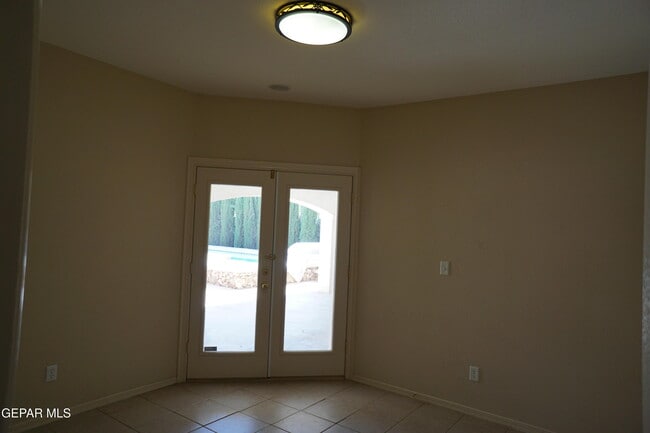 Building Photo - 6693 Capitan Ridge