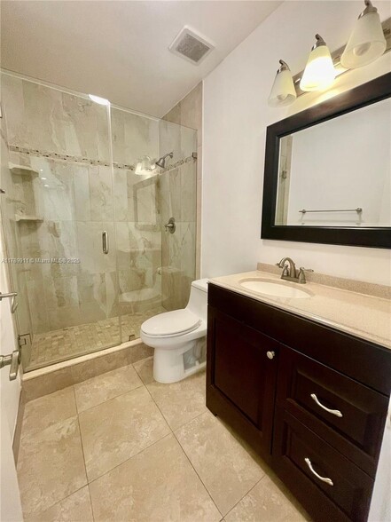Building Photo - 11325 SW 9th Ct