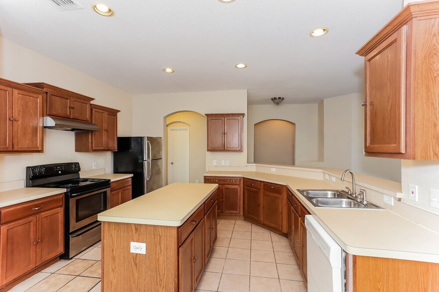 Building Photo - 1771 Eagle River Trail