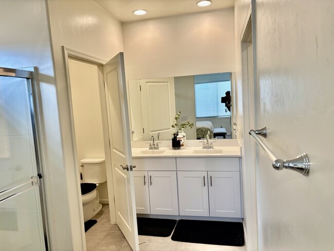 Building Photo - New Star Valley Home