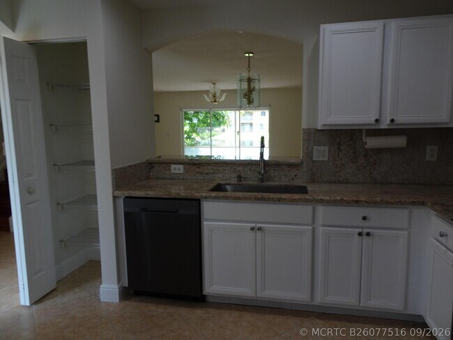 Building Photo - 8002 Big Pine Way