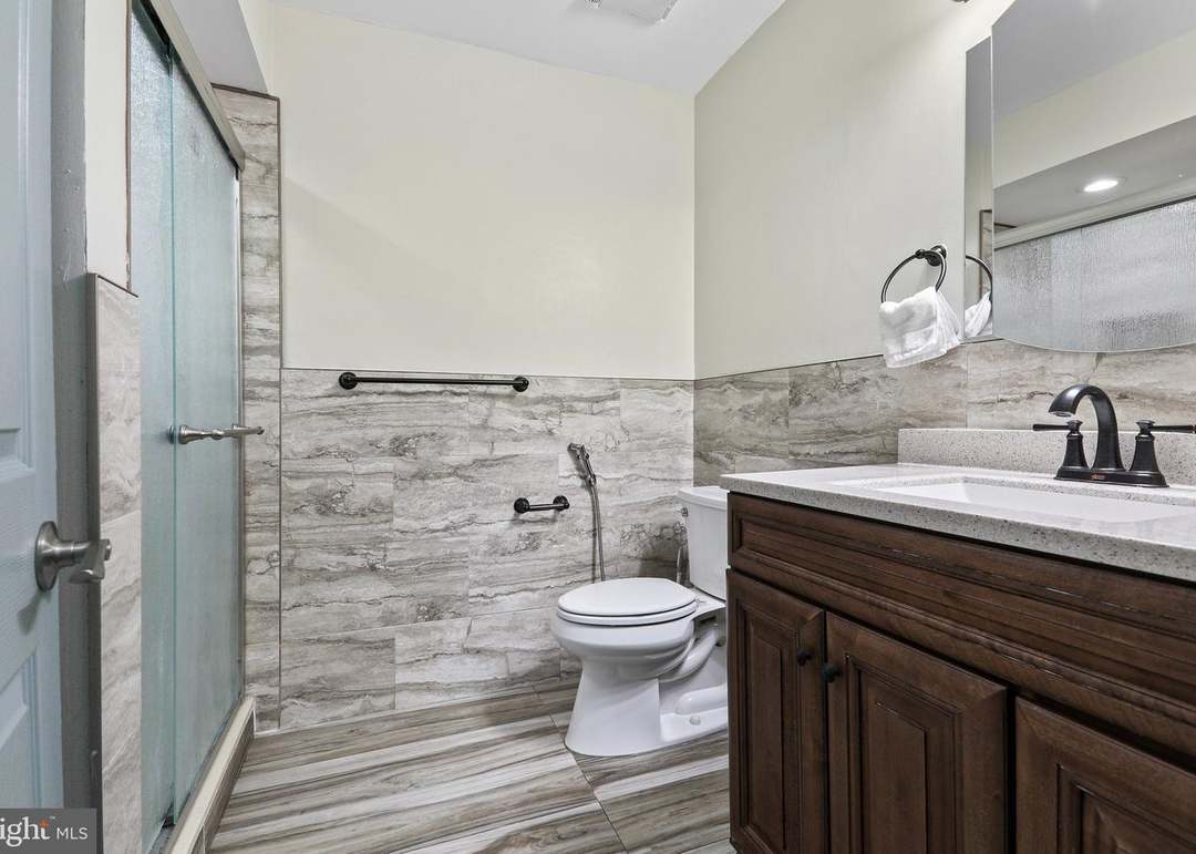 Building Photo - 2032 Old Stone Mill Dr