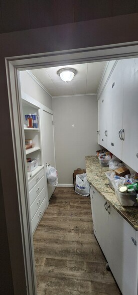 Pantry - 4044 Pine St
