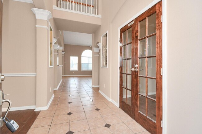 Building Photo - 174 Shiloh Dr