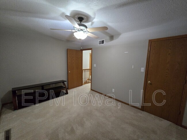 Building Photo - 4710 Donald Dr