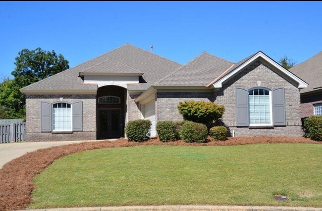 Building Photo - 2206 Wyndgate Dr