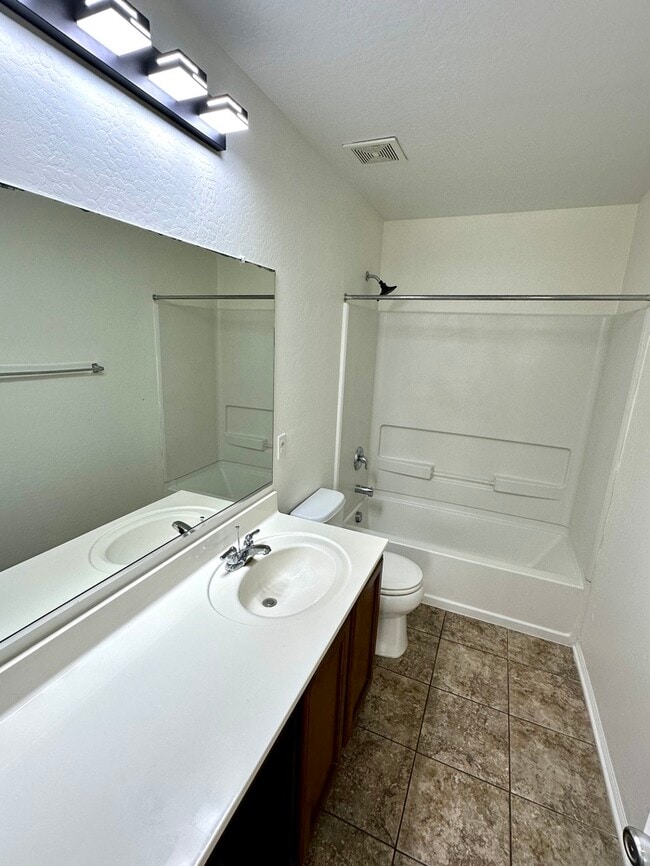 Building Photo - 971 S Deerfield Ln