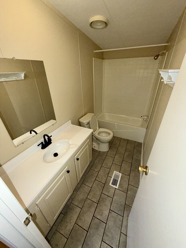 Building Photo - 54 Windy Hill Rd