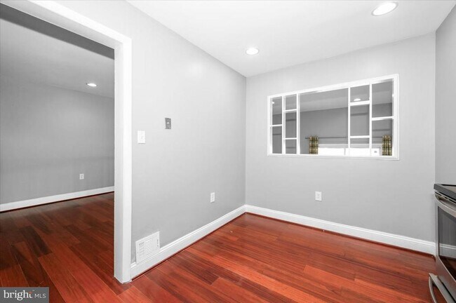 Building Photo - 6309 Arwen Ct