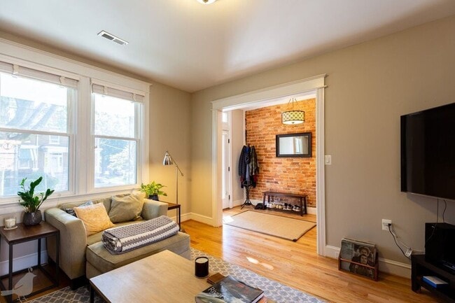 Building Photo - 4102 5th St NW