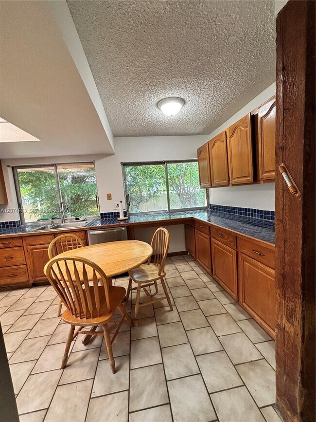 Building Photo - 1668 N Goldeneye Ln