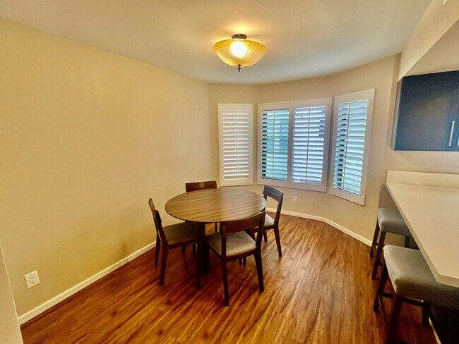 Building Photo - 8269 Avenida Navidad