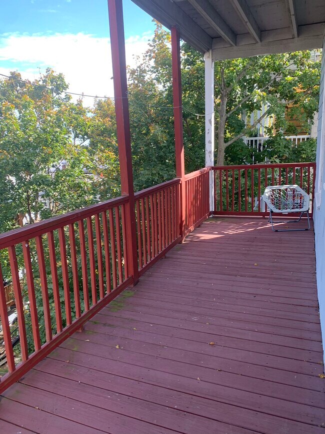 Building Photo - 52 Percival St