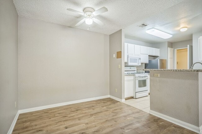 Building Photo - 2200 S Fort Apache Rd