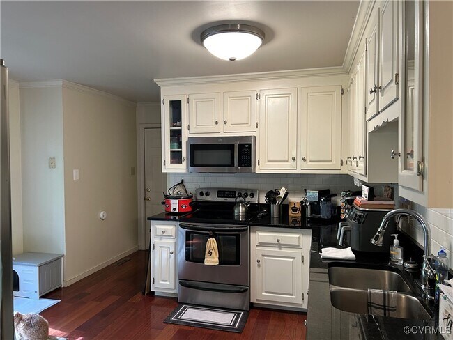 Building Photo - 443 Michaux Branch Terrace