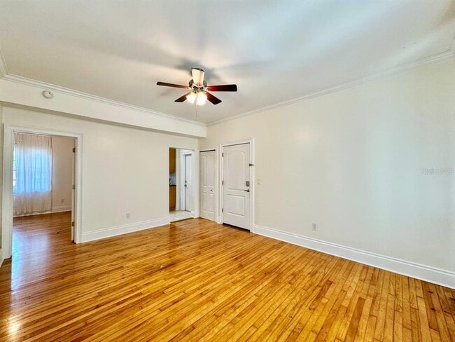 Building Photo - 2117 W Dekle Ave