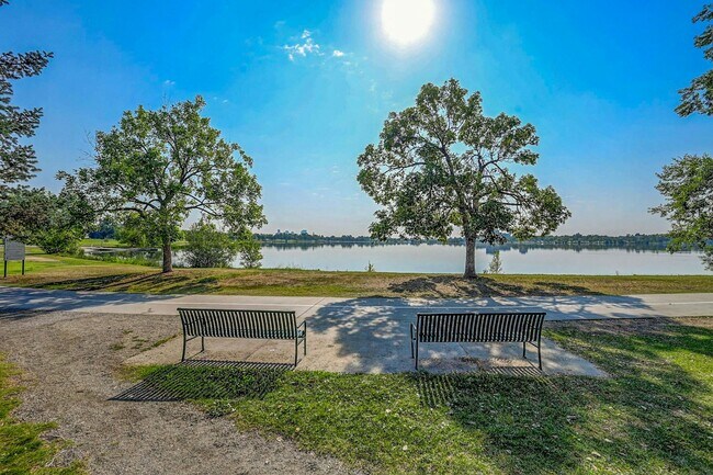 Building Photo - 3530 W Conejos Pl