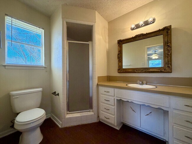 Building Photo - Single Family Home | Midway ISD