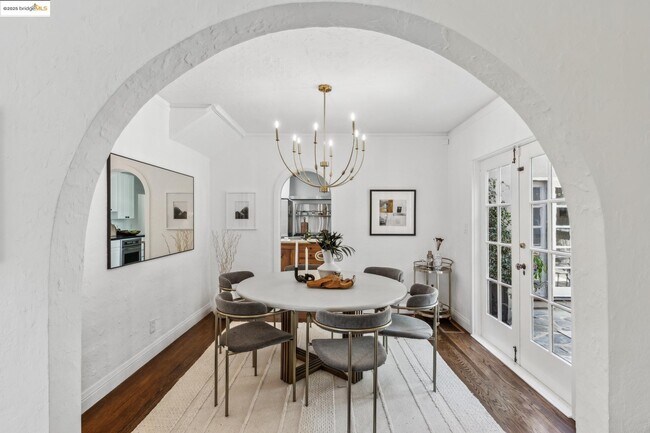Building Photo - 95 Alvarado Pl